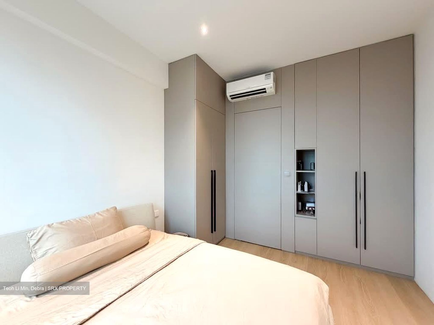Hillview Heights (D23), Condominium #584466931